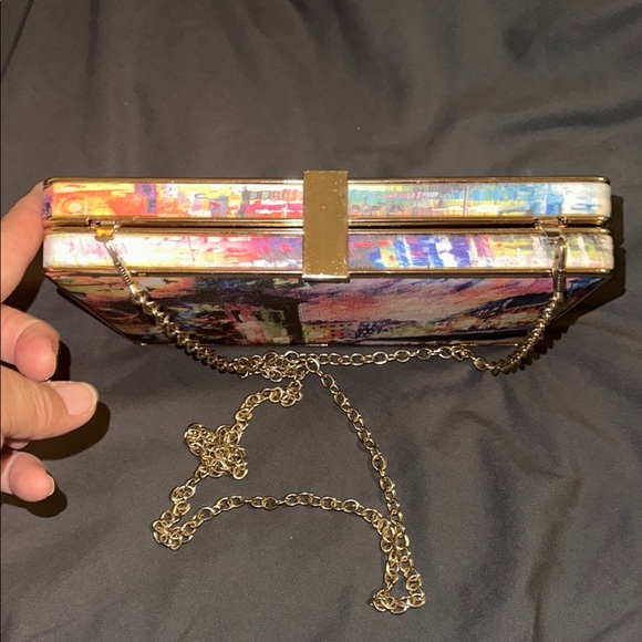 Sondra Roberts Colorful Artistic Abstract Women's Clutch Gold Chain Strap - Picture 8 of 11